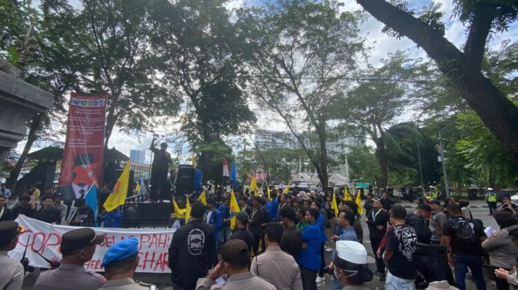 Pimpinan DPRD Sumut Menghindar, Aksi Cipayung Plus Tolak Soeharto Pahlawan Makin Menggema