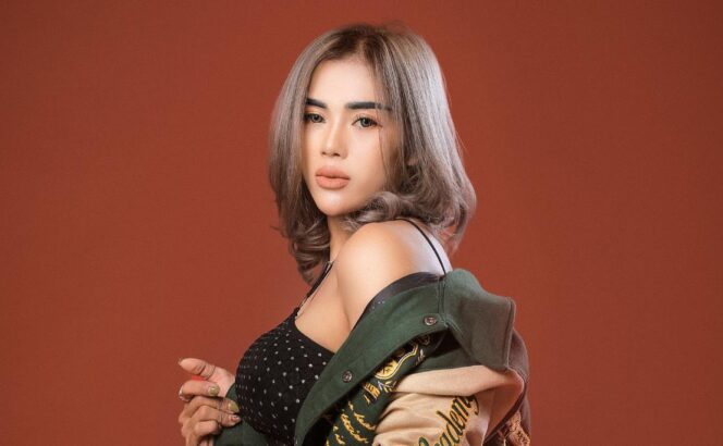 
					DJ Reyna Vee: Talenta Sragen yang Moncer di Panggung Musik dan Sukses Merintis Bisnis