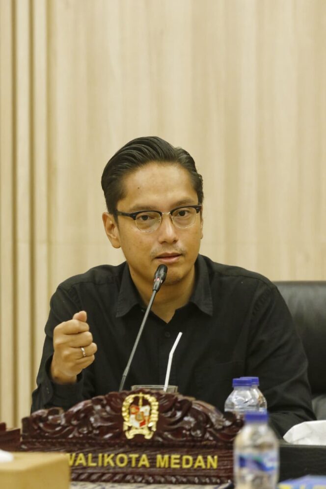 
					Medan Darurat Banjir: 85.591 Jiwa Mengungsi, 305 Lokasi Pengungsian Dibuka