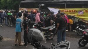 Kerusuhan di Kalibata, Warung dan Motor Dibakar Usai Dua Mata Elang Dikeroyok