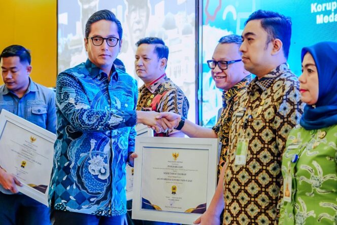 
					Rico : Korupsi Pengkhianatan terhadap Bangsa dan Rakyat