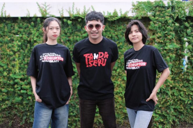 
					Tanda Seru! Rilis Tiga Video Klip Live Orchestra, Amarah Sosial Dibungkus Orkestrasi