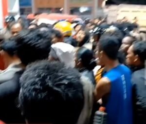 Ricuh di SPBU Nagasaribu III, Warga Saling Desak Saat Antrean BBM Memanjang