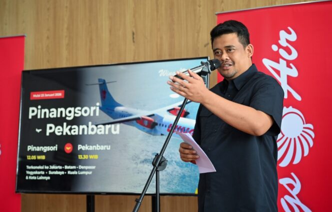 
					Resmikan Penerbangan Pinangsori–Pekanbaru,Gubernur :  Harga Tiket Terjangkau