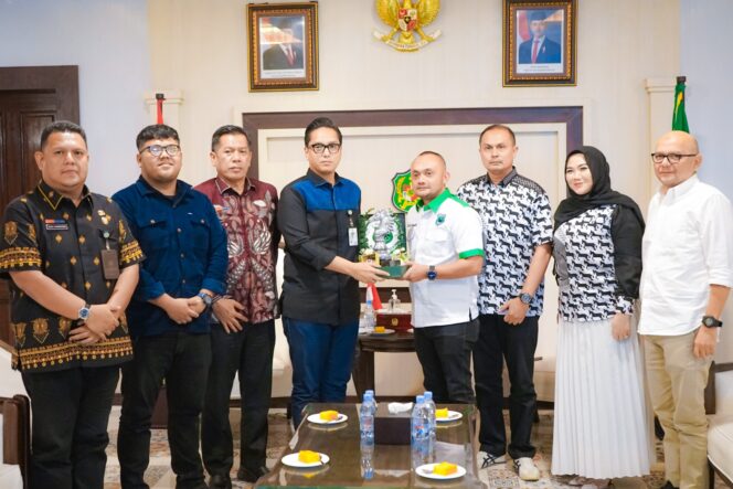 
					Rico Waas Dukung Kejuaraan Equestrian Piala Wali Kota Medan Cup 2026