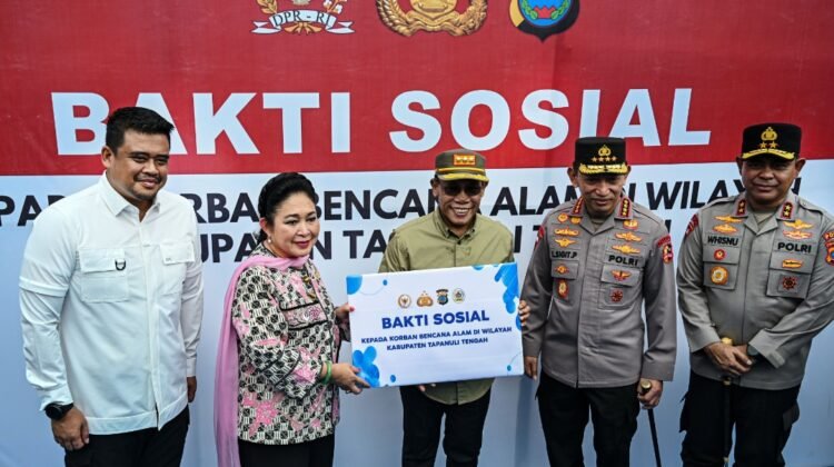 Gubernur Bobby Dampingi Kapolri dan Ketua Komisi IV DPR RI Tinjau Korban Bencana di Tapteng
