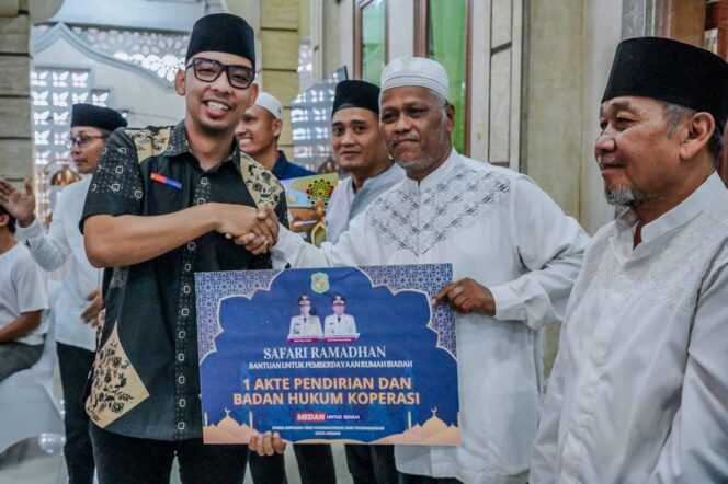 
					Safari Ramadan di Medan Deli, Zakiyuddin Harahap Ajak Warga Jaga Ketertiban