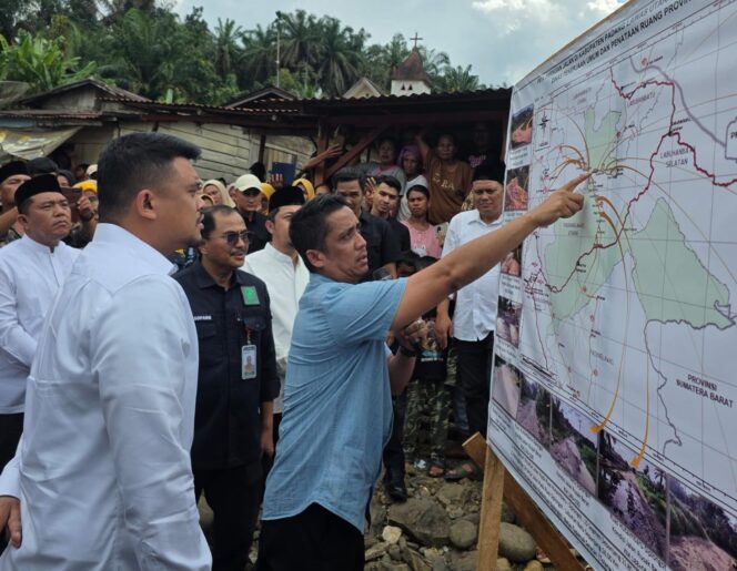 
					Bobby Pastikan Perbaikan Tiga Ruas Jalan di Paluta Dimulai 2026, Sipiongot Jadi Prioritas