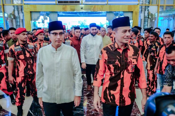 
					Rico Waas Ajak Golkar, Pemuda Pancasila dan Komunitas Kickboxing Bersatu Jaga Medan