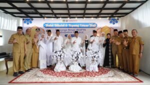 Bupati Syah Afandin Hadiri Halal Bihalal IKAPTK, Lepas Tiga Calon Jemaah Haji