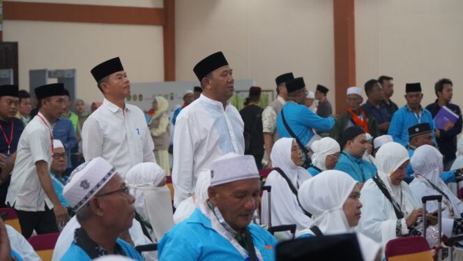 
					Syah Afandin Lepas 360 Jemaah Haji Langkat, Doa untuk Sumut Mengalir dari Tanah Suci