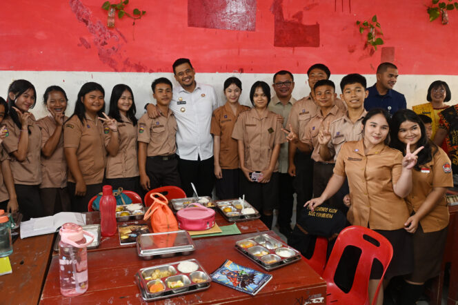 
					Bobby Tetapkan SPMB 2026/2027, Seleksi SMA/SMK Wajib Online dan Transparan