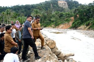 Bobby Nasution Desak Percepatan Tanggul Sungai Badiri, Warga Diminta Dukung