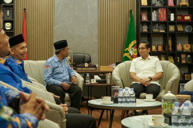 
					Wali Kota Rico Tri Putra Bayu Waas Dorong SOP Nikah Seragam, Tekan Nikah Siri di Medan