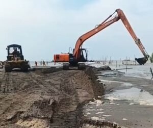 Warga Desa Bubun Protes Aktivitas PT Aquanur Sinergindo, Nelayan Terdampak