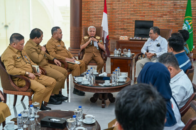 
					Wagub Sumut Dorong Percepatan Investasi Migas dan Legalisasi Sumur Rakyat