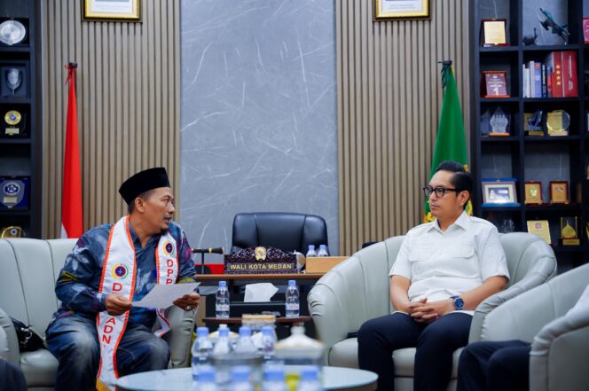 
					Rico Waas Dorong AdNI Tingkatkan Literasi Hukum Warga Medan