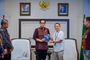 Rico Waas Terima Pamit Kepala OJK Sumut, Judi Online Rp800 Miliar di Medan Jadi Sorotan