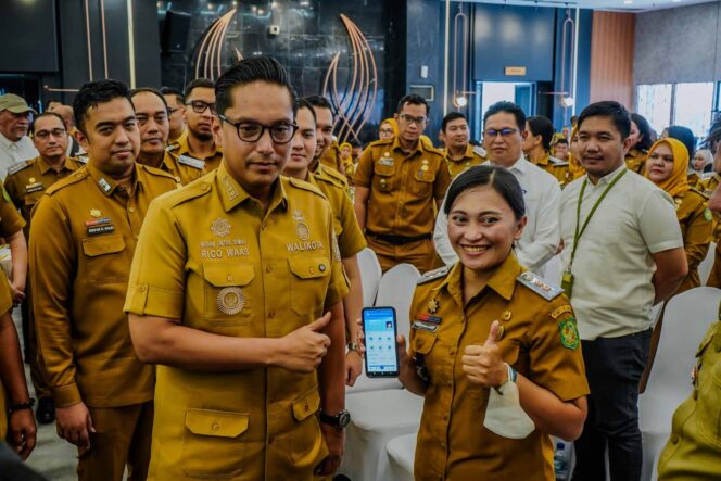 
					Rico Waas Dorong Digitalisasi Bansos, Targetkan Data 792 Ribu KK Tervalidasi Sebulan*