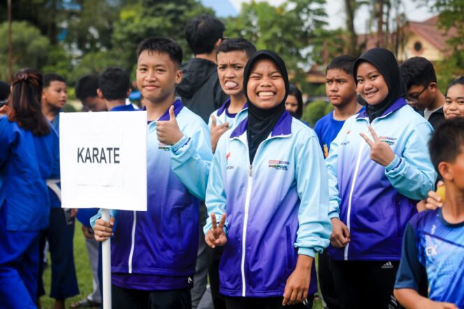 
					1.100 Atlet Pelajar Meriahkan Popkot Medan 2026, Rico Waas Ajak Generasi Muda Raih Prestasi dan Jauhi Pengaruh Negatif