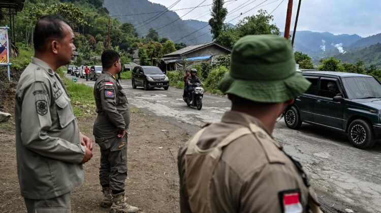 Pungli Ditertibkan, Wisatawan Membludak ke Pemandian Air Panas Sidebuk-Debuk