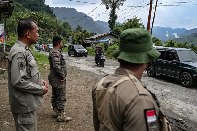 
					Pungli Ditertibkan, Wisatawan Membludak ke Pemandian Air Panas Sidebuk-Debuk