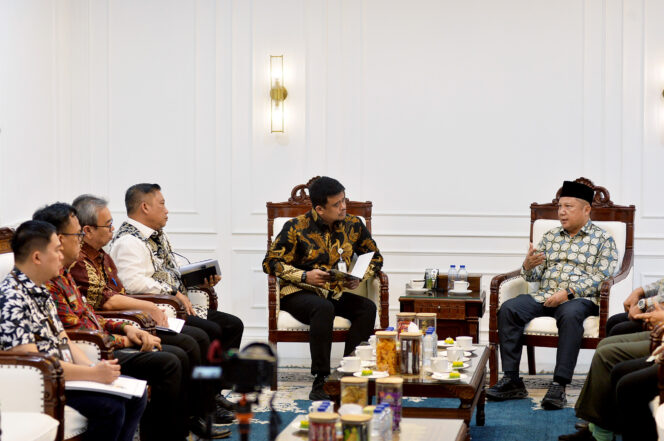 
					Bobby Nasution Terima Hasil Seleksi 15 Besar Calon Komisioner KI Sumut, Segera Diserahkan ke DPRD