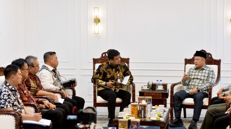 Bobby Nasution Terima Hasil Seleksi 15 Besar Calon Komisioner KI Sumut, Segera Diserahkan ke DPRD