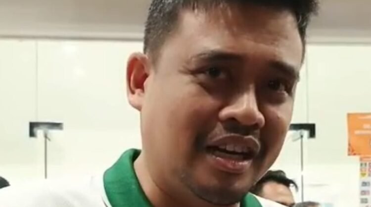 Bobby Nasution Jagokan Jerman Angkat Trofi Piala Dunia 2026