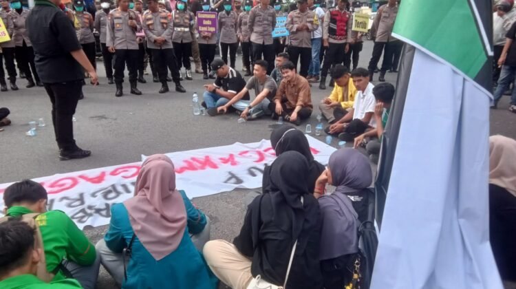 Mahasiswa dan Pemuda Binjai Turun ke Jalan, Soroti BBM, Rupiah hingga Program MBG