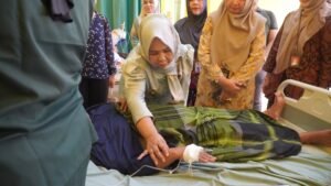 Plt Bupati Tiorita Sidak RSUD Tanjung Pura, Tekankan Disiplin,Tingkatkan Pelayanan