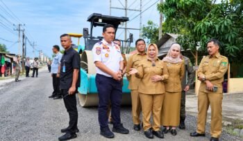 Tiorita Pastikan Perbaikan Jalan Secanggang, Tonase Kendaraan Berat Bakal Diatur